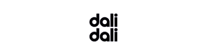 Логотип сайта Dalidali.lv белыми буквами в черном квадрате